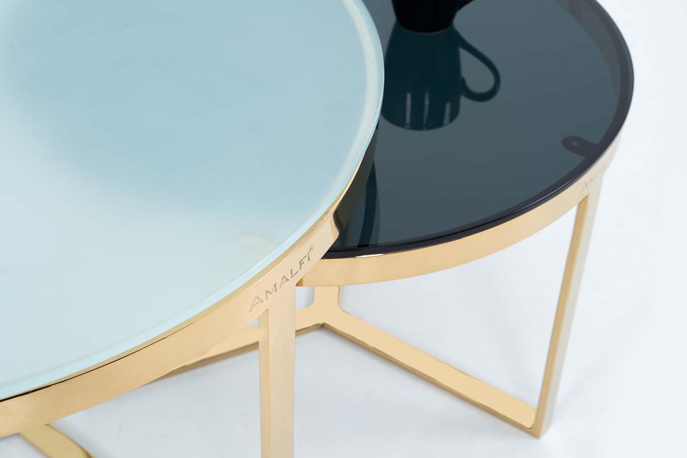 NESTING COFFEE TABLE SET OF 2 ROUND STACKING SIDE TABLE WITH 2 GLASS BIG WHITE SMALL BLACK